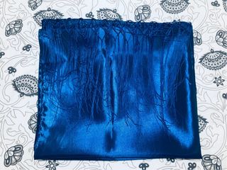 Pañuelo Azul Oscuro Espejo Brillante 180x70 CM