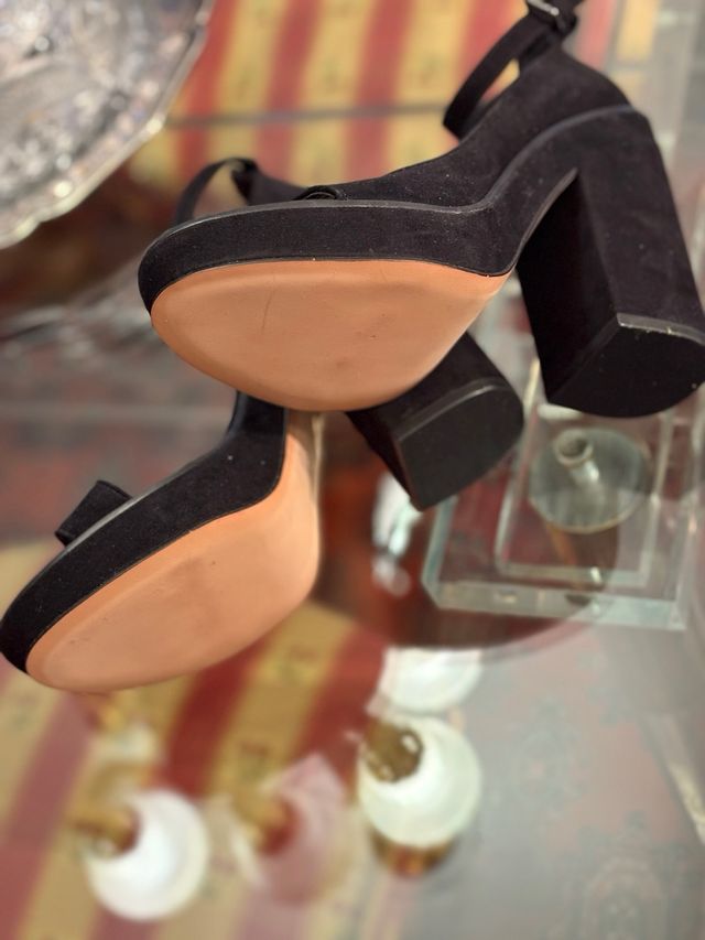 Zapatos tacón cuadrado con pulsera 37