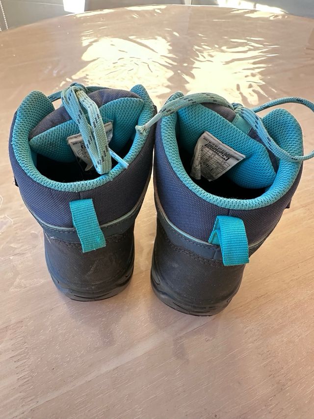 Botas montaña niño talla 35 Quechua