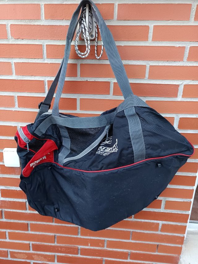 Bolsa de deporte gris