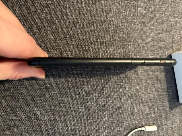 Iphone 7 128 gB color negro