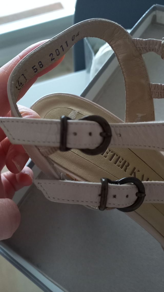 Sandalias piel beig/nude. Peter Kaiser. T. 37