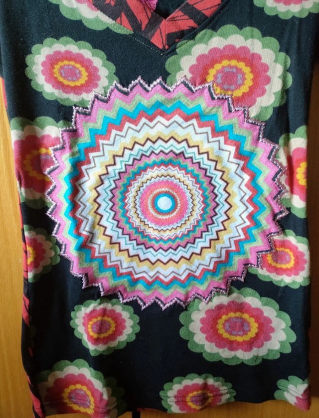 Camiseta mujer.manga corta Desigual.