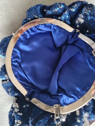 Bolso de fiesta azul, con lentejuelasbrillante.