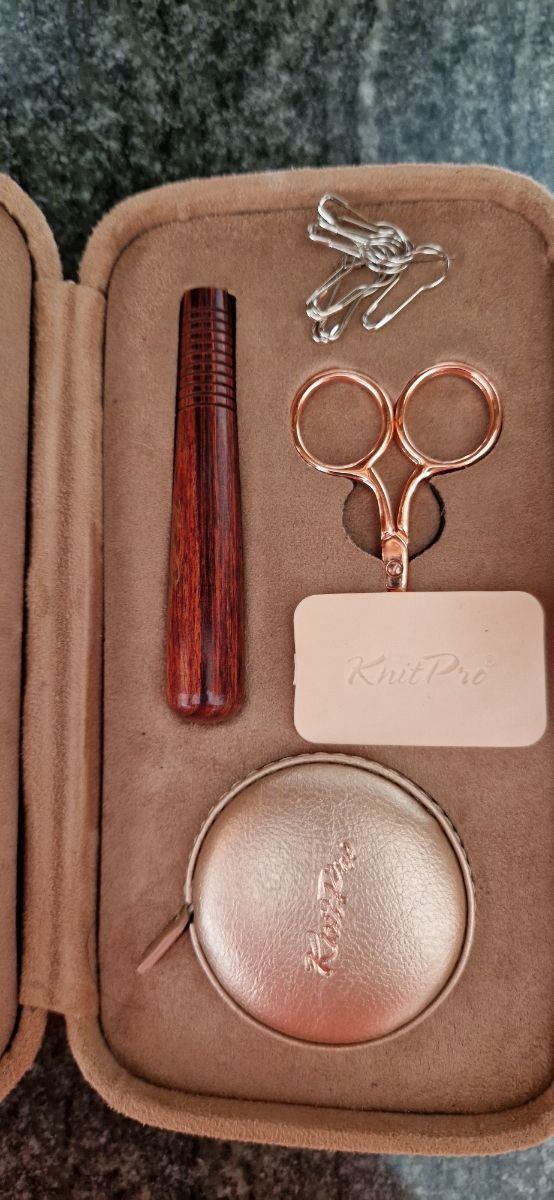 SET DE AGUJAS GANCHILLO (CROCHET) KNITPRO