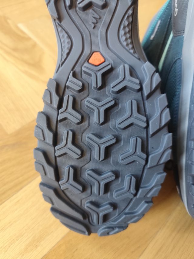 bota montaña mujer quechua mh100 t37