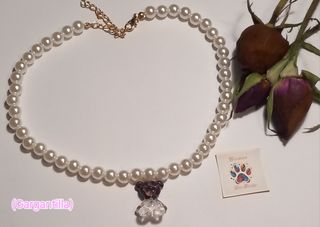 Collar de perlas mini ositos (con rosas naturales)