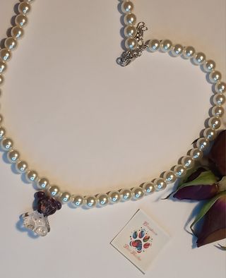 Collar de perlas mini ositos (con rosas naturales)
