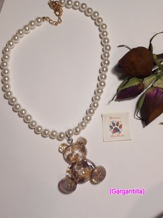 Collar de perlas oso(rosas y pan de oro)