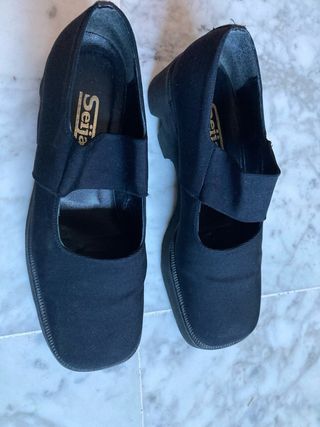 Zapatos negros