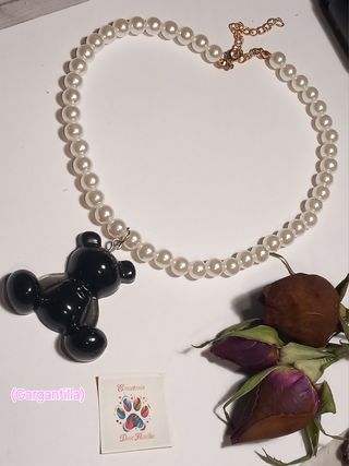 Collar de perlas oso grande (negro)