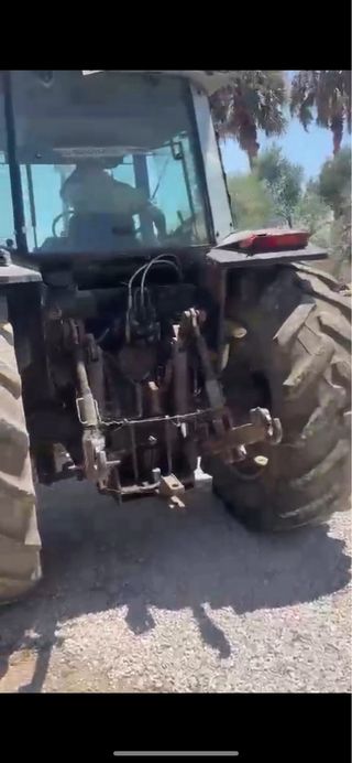 Tractor massey ferguson 3095