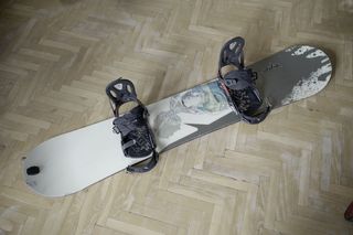 tabla de snow 152cm marca APO + fijaciones regalo