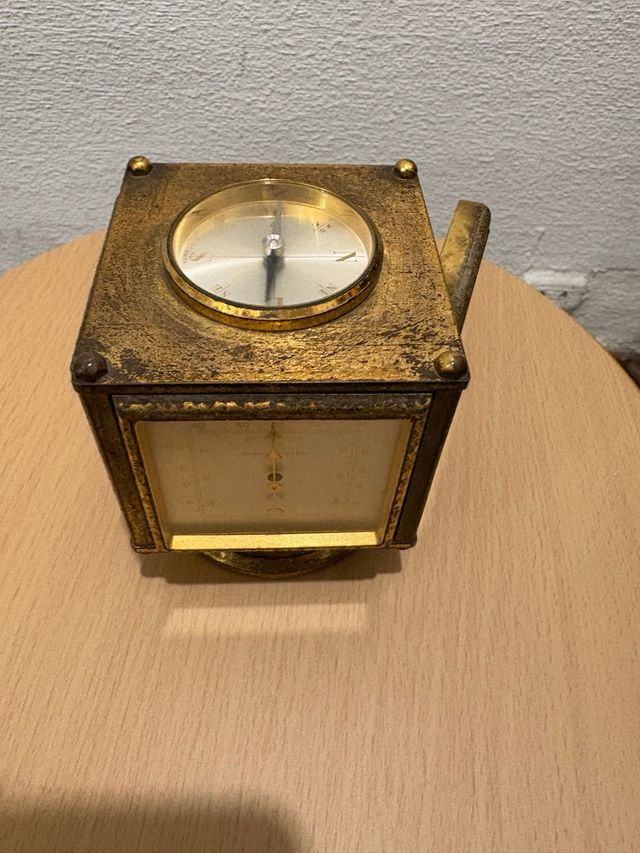 Reloj brujula termometro higrometro barometro