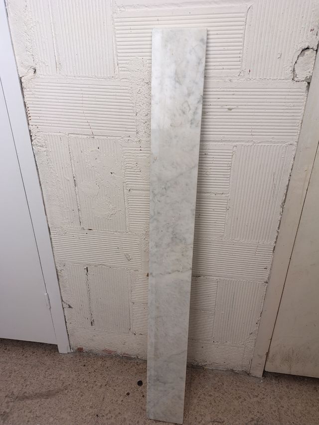 Piezas de mármol país blanco