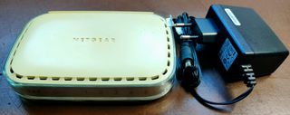 Switch Netgear Gigabit 5 puertos