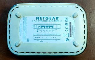 Switch Netgear Gigabit 5 puertos