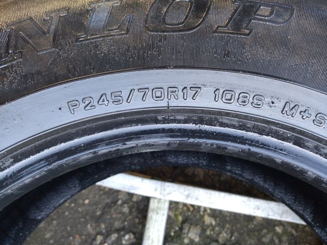 245 70 17 108S