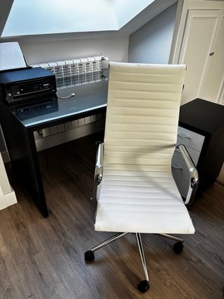Mesa escritorio y cajonera ikea 