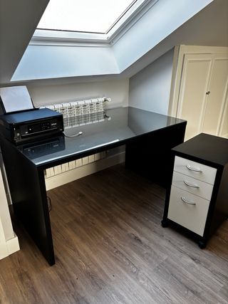 Mesa escritorio y cajonera ikea 