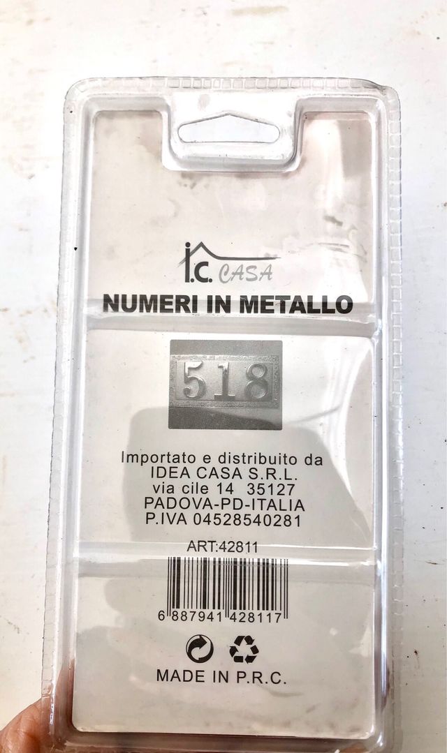 Numeri in metallo