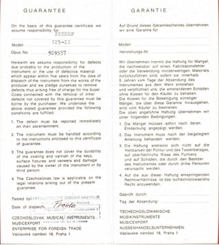 Piano acústico Petrof 125-II