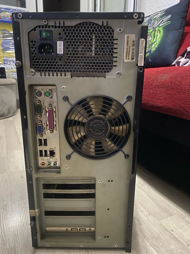 Lote ordenadores tarjetas graficas fuentes