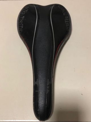 Sillin Selle Italia SLR, muy ligero. Kevlar