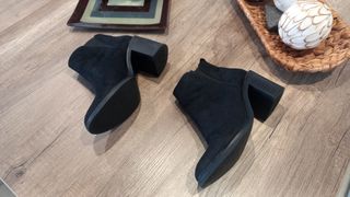 BOTINES NEGROS TACÓN ANCHO