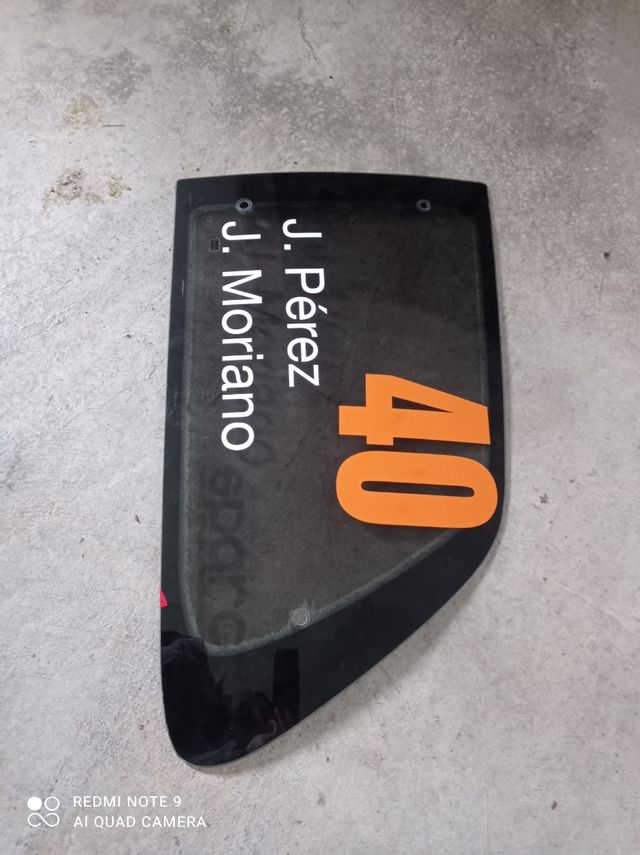 Cristal trasero saxo