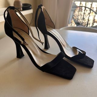 Zapatos de Tacon Negro T38