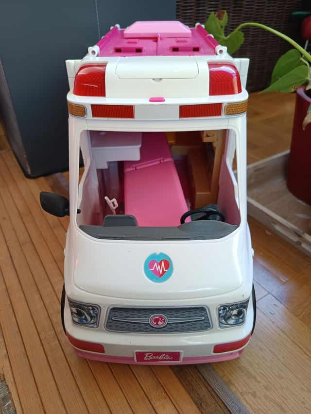 Ambulancia de Barbie