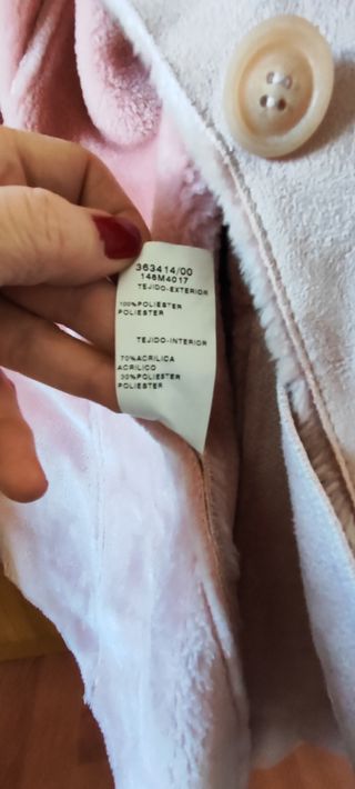 Chaqueta rosa tipo ante
