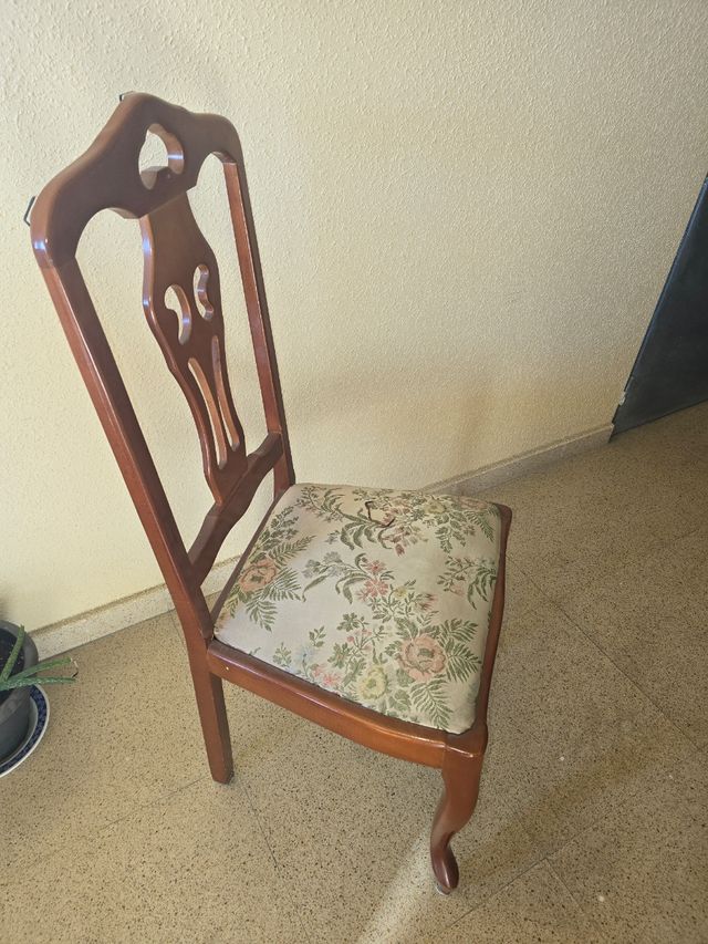 Sillas de madera