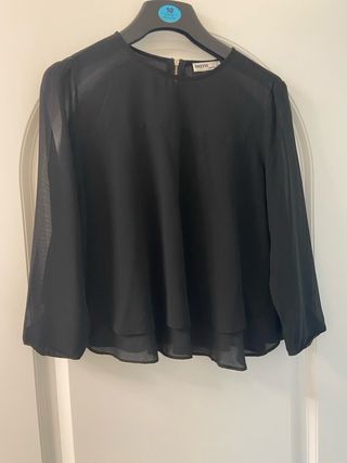 Blusa negra