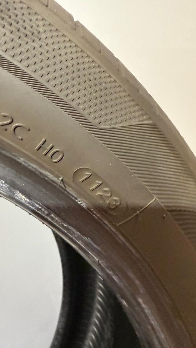 Neumaticos hankook 315/35 R21