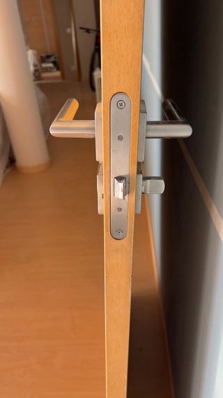 3 Puertas Macizas