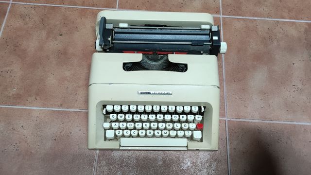 Olivetti Lettera 35