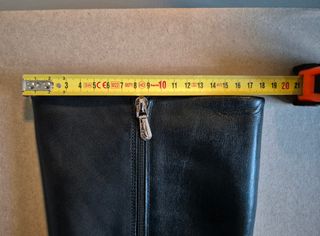 Stivali Clarks di pelle con tacco svasato