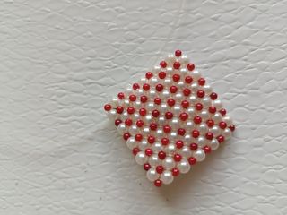 Ciondolo fatto a mano con perline