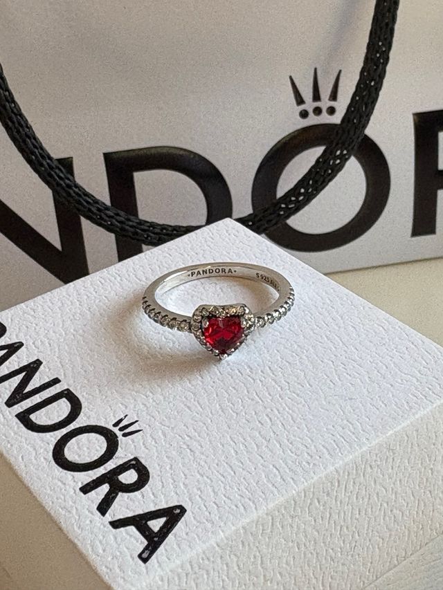 Anillo Corazón Rojo Brillante Pandora