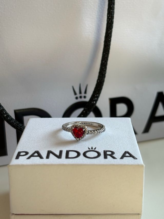 Anillo Corazón Rojo Brillante Pandora