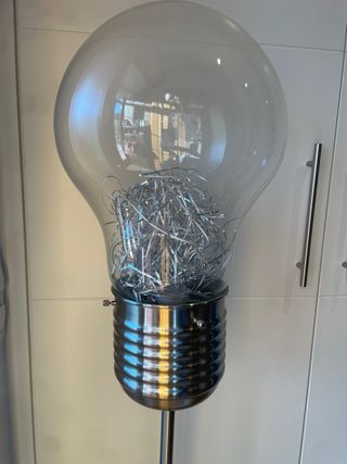 Preciosa Lampara Gato Preto BOMBILLA