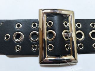 Cintura elasticizzata nero ed argento con fibbia