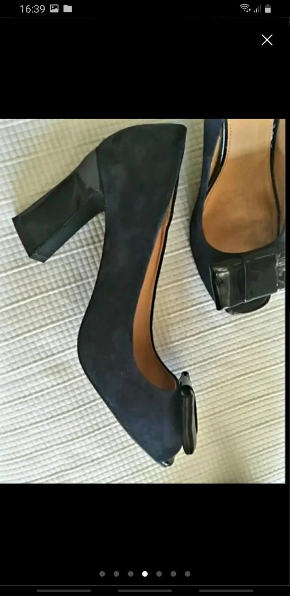 Sandalias de piel Peep Toe