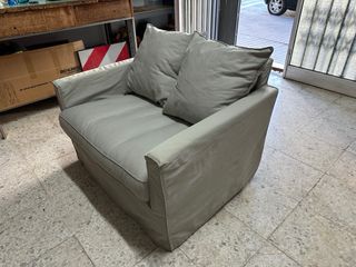 Sofa 2 plazas.