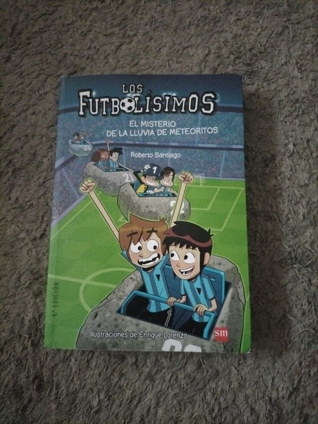 Los Futbolísimos 9: El misterio de la lluvia de meteoritos (Spanish Edition)