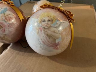 Palle di natale fatte a mano.