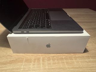 Macbook pro 13” 2018