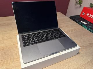 Macbook pro 13” 2018